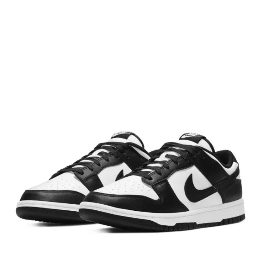 Nike Dunk Panda sneakers size 8